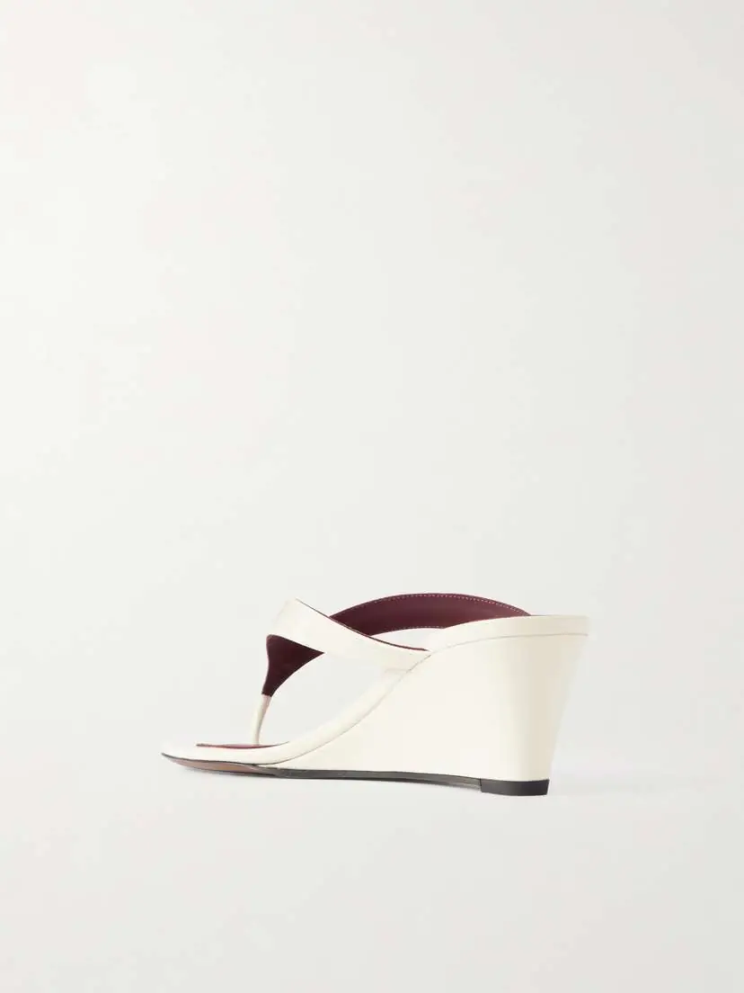 NEOUS Tercus 50 Leather Thong Sandals | Thumbnail 3