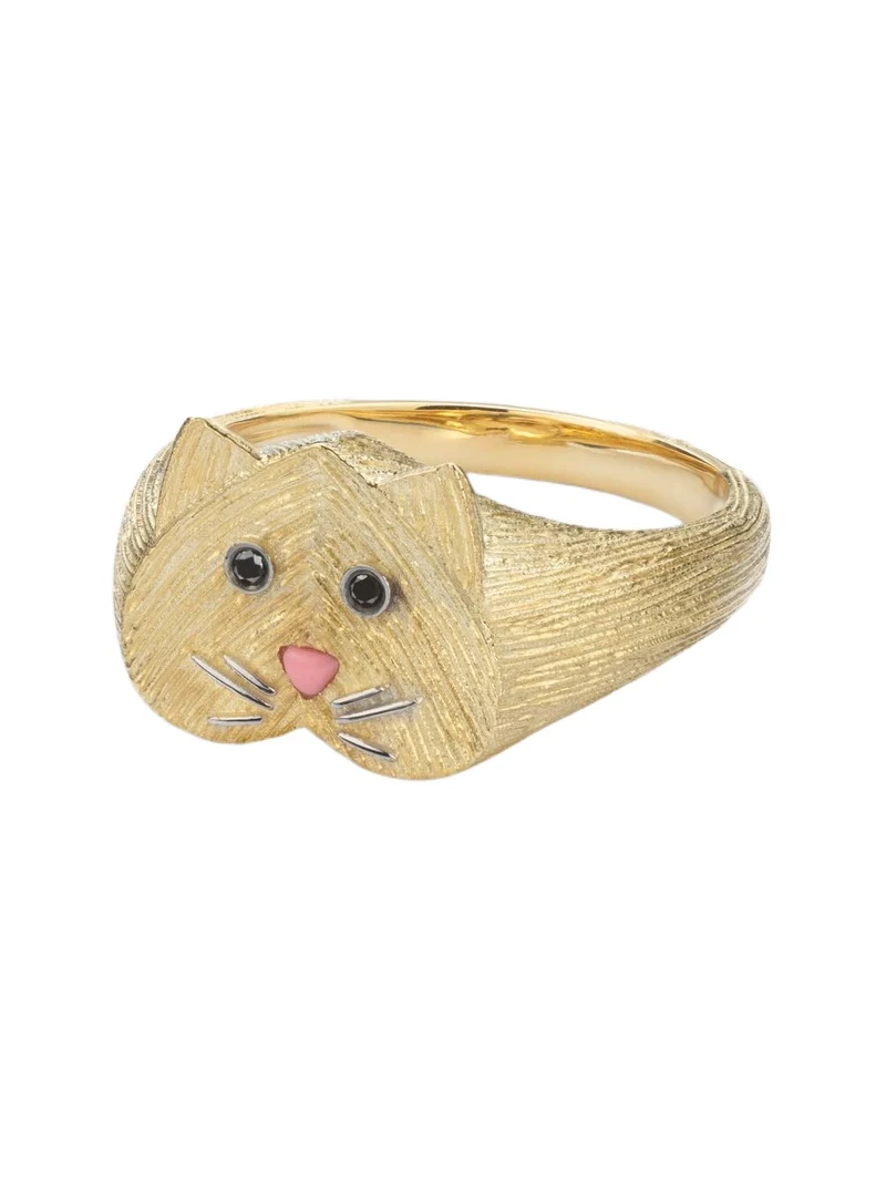 Yvonne Léon Chevalière Chaton Mini 9kt gold ring with black diamonds