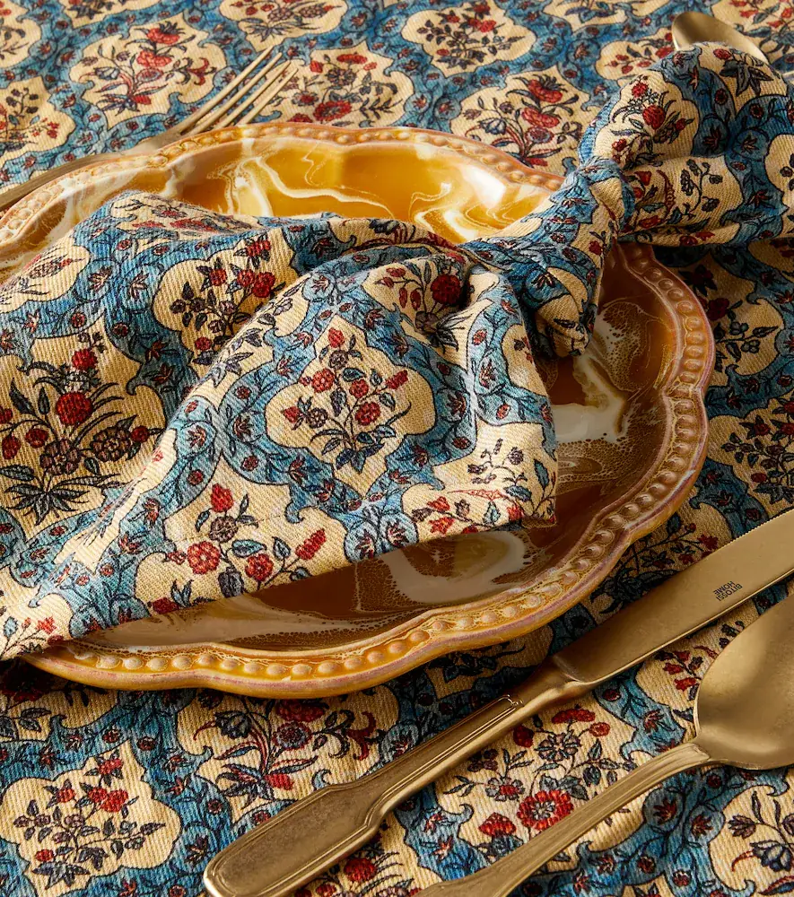 The House of Lyria Hoya set of 2 floral linen napkins | Thumbnail 3