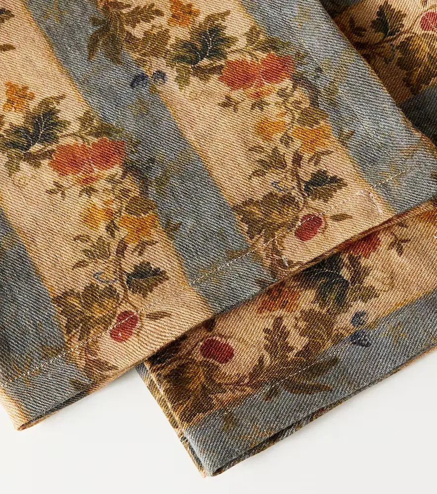 The House of Lyria Banksia set of 2 floral linen napkins | Thumbnail 2