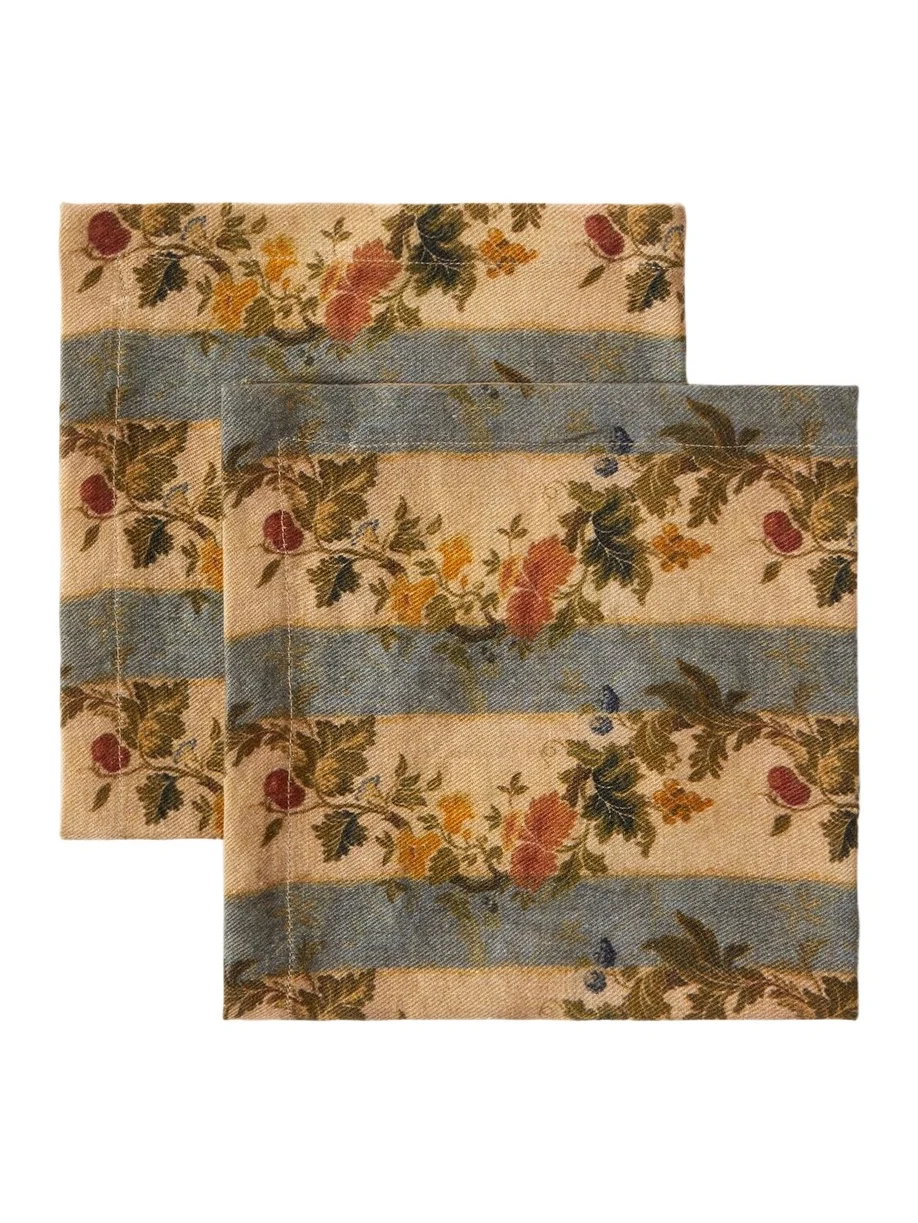 The House of Lyria Banksia set of 2 floral linen napkins