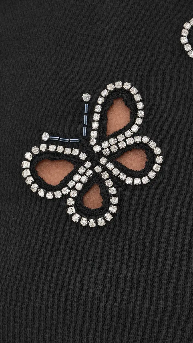 Alice + Olivia Cindy Embellished Cropped Tee with Cutouts Black/Silver Crystal | Thumbnail 6 Alice + Olivia Cindy Embellished Cropped Tee with Cutouts Black/Silver Crystal | Thumbnail 6