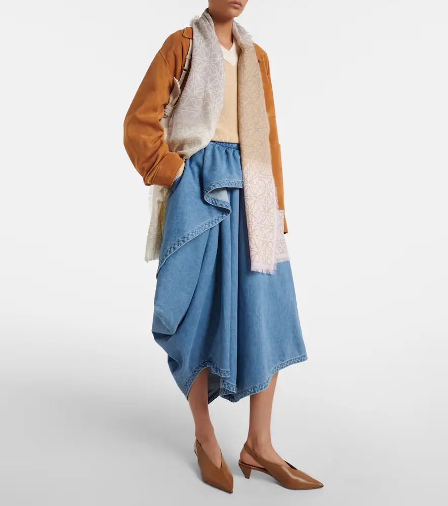 Loewe Anagram wool, silk and cashmere scarf | Thumbnail 5 Loewe Anagram wool, silk and cashmere scarf | Thumbnail 5