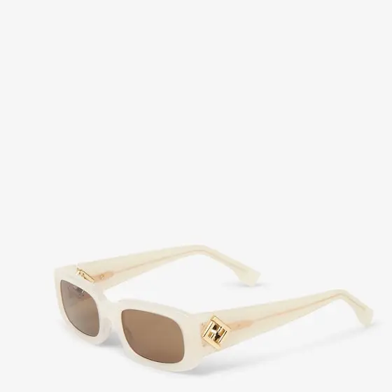 Fendi FF Diamonds Sunglasses in Cream Semi-Transparent Acetate | Thumbnail 2