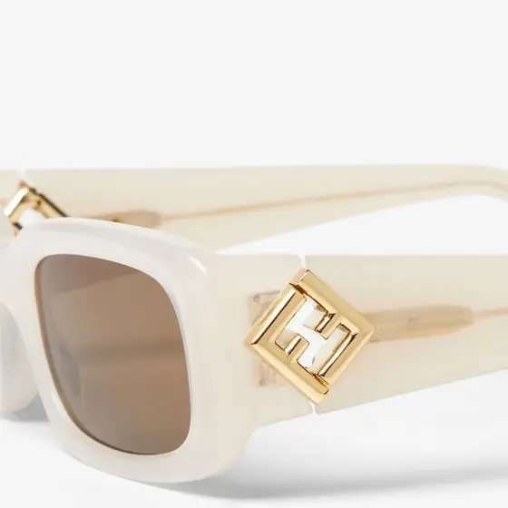 Fendi FF Diamonds Sunglasses in Cream Semi-Transparent Acetate | Thumbnail 3