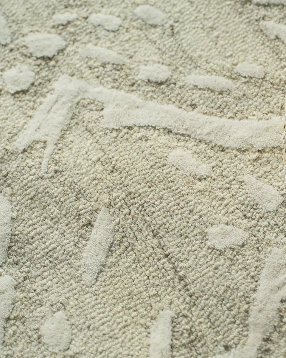 Exquisite Rugs Entro Hand-Tufted Beige & Ivory Rug | Thumbnail 4 Exquisite Rugs Entro Hand-Tufted Beige & Ivory Rug | Thumbnail 4