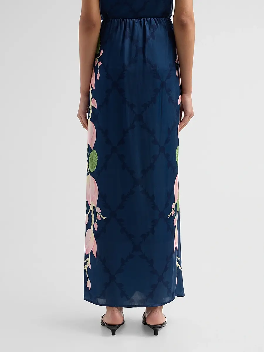 VERANDAH Women's Ammama Hand-Draped Lotus Skirt | Thumbnail 3