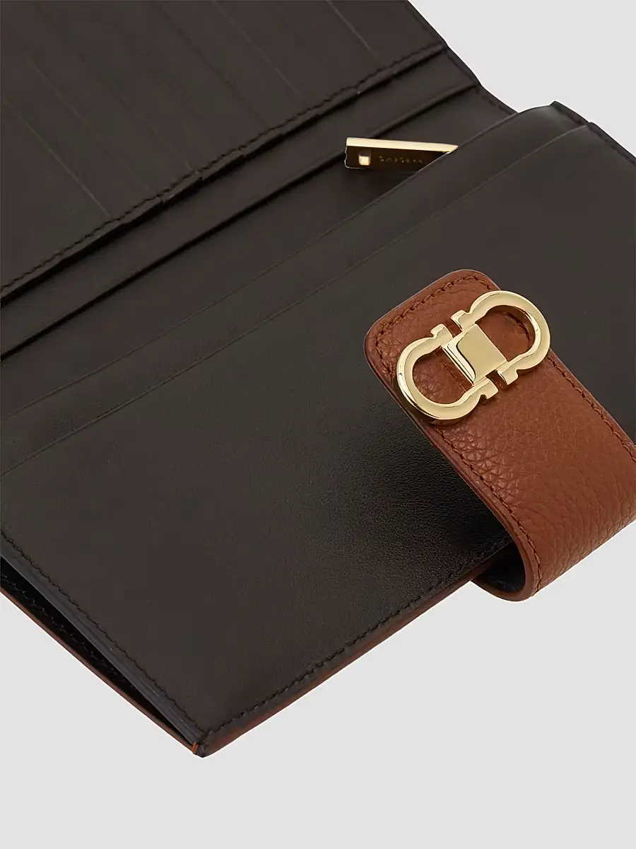 Ferragamo Women's Gancini Leather Continental Wallet | Thumbnail 5 Ferragamo Women's Gancini Leather Continental Wallet | Thumbnail 5