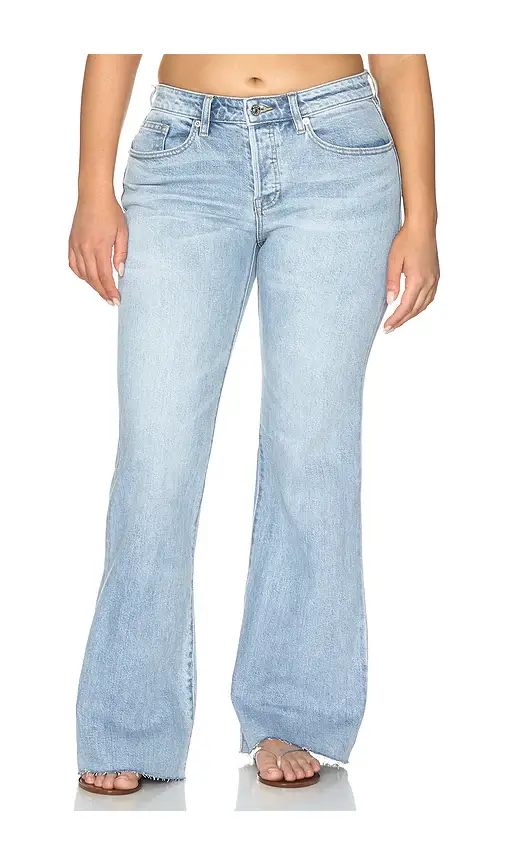 GOOD AMERICAN Vintage Low Rise Relaxed Flare Jeans | Thumbnail 2