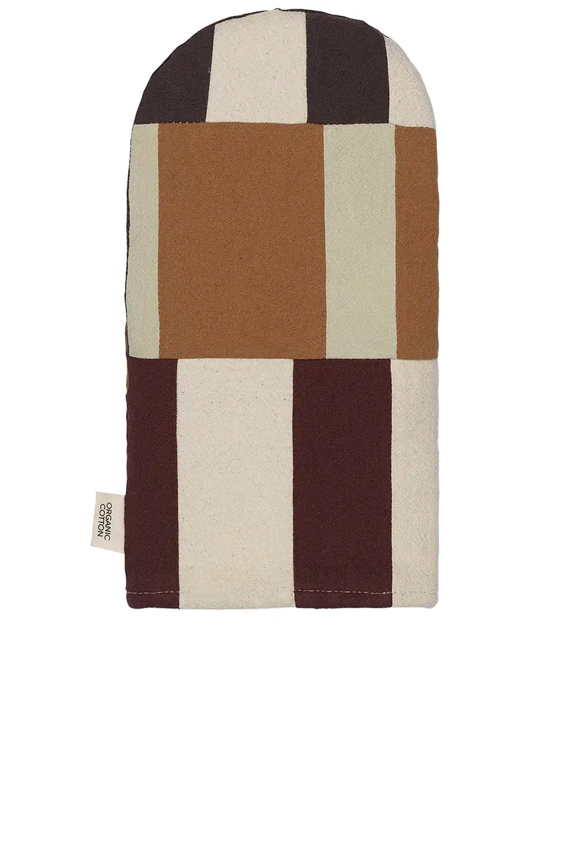 FERM LIVING Section Oven Mitt | Thumbnail 2