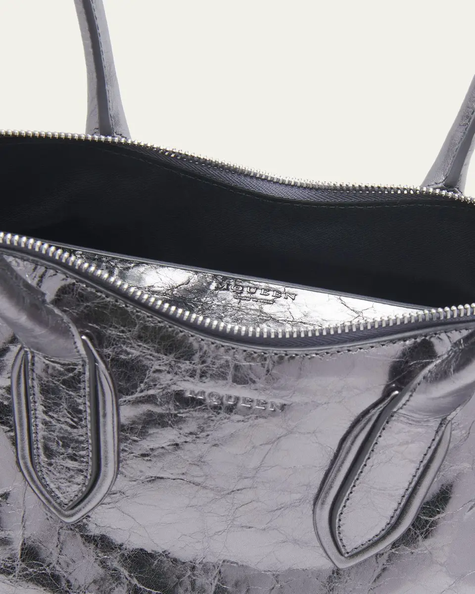 Alexander McQueen Manta Shoulder Bag in Metallic Leather | Thumbnail 3