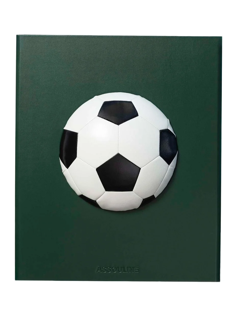 ASSOULINE Football The Impossible Collection: 100 Moments from the Beautiful Game