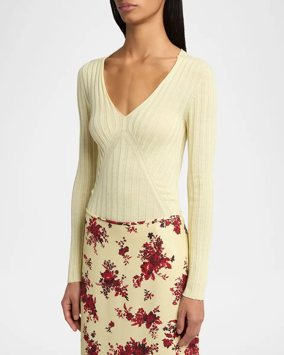 Jil Sander Cashmere-Silk V-Neck Sweater | Thumbnail 4 Jil Sander Cashmere-Silk V-Neck Sweater | Thumbnail 4