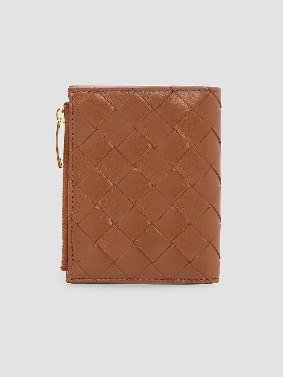 Bottega Veneta Women's Intrecciato Leather Bifold Wallet | Thumbnail 4 Bottega Veneta Women's Intrecciato Leather Bifold Wallet | Thumbnail 4