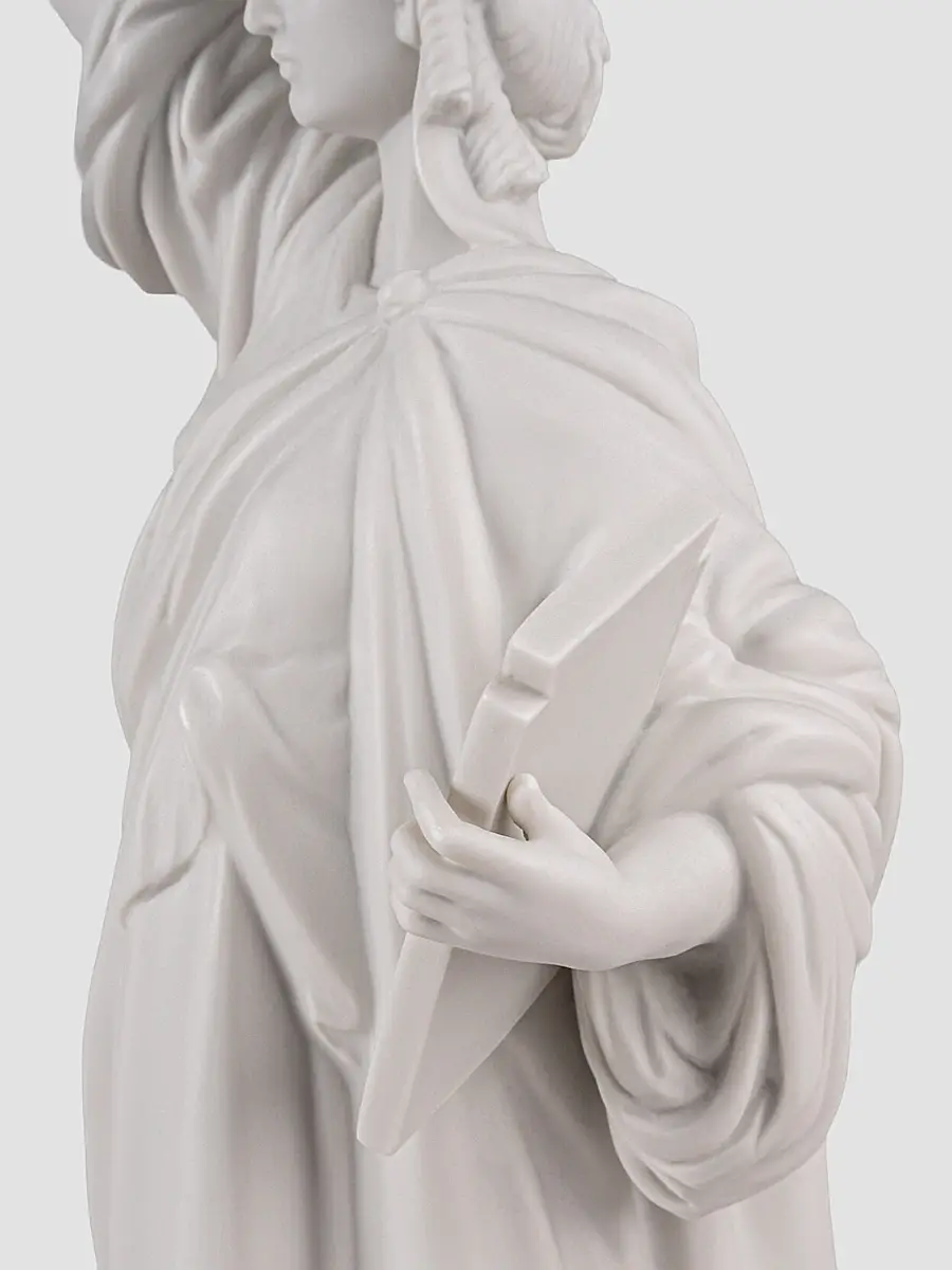 Lladro 250th Anniversary Statue Of Liberty | Thumbnail 6 Lladro 250th Anniversary Statue Of Liberty | Thumbnail 6