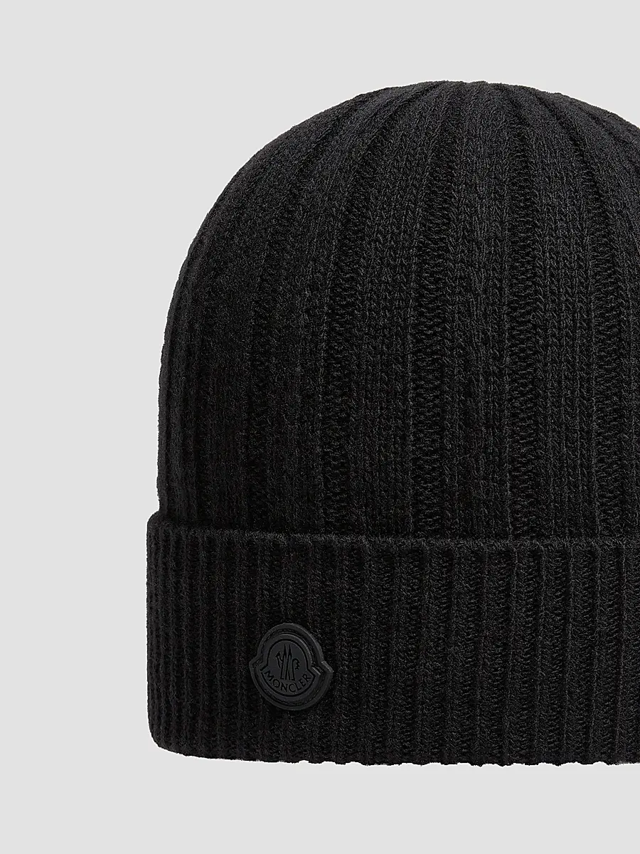 Moncler Women's Beanie in Wool | Thumbnail 3