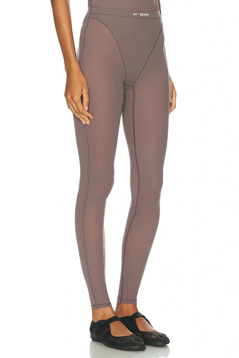 NikeSKIMS Weightless V-Panel Tight | Thumbnail 2 NikeSKIMS Weightless V-Panel Tight | Thumbnail 2