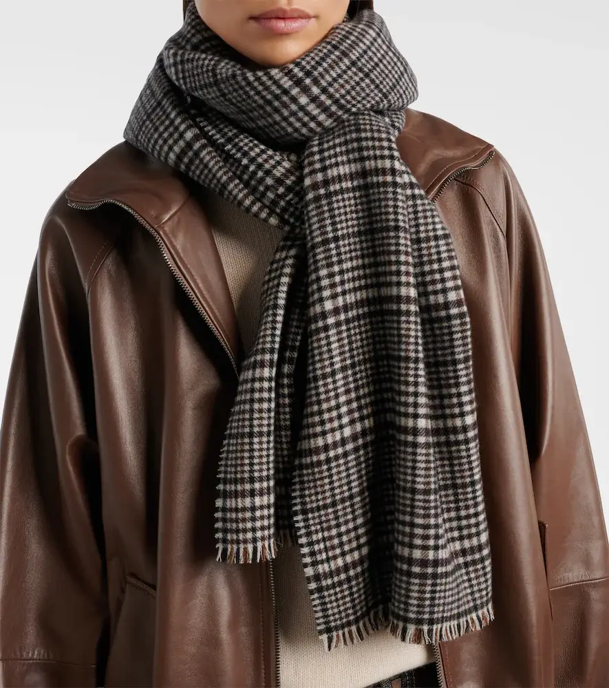 Brunello Cucinelli Checked cashmere scarf | Thumbnail 4 Brunello Cucinelli Checked cashmere scarf | Thumbnail 4