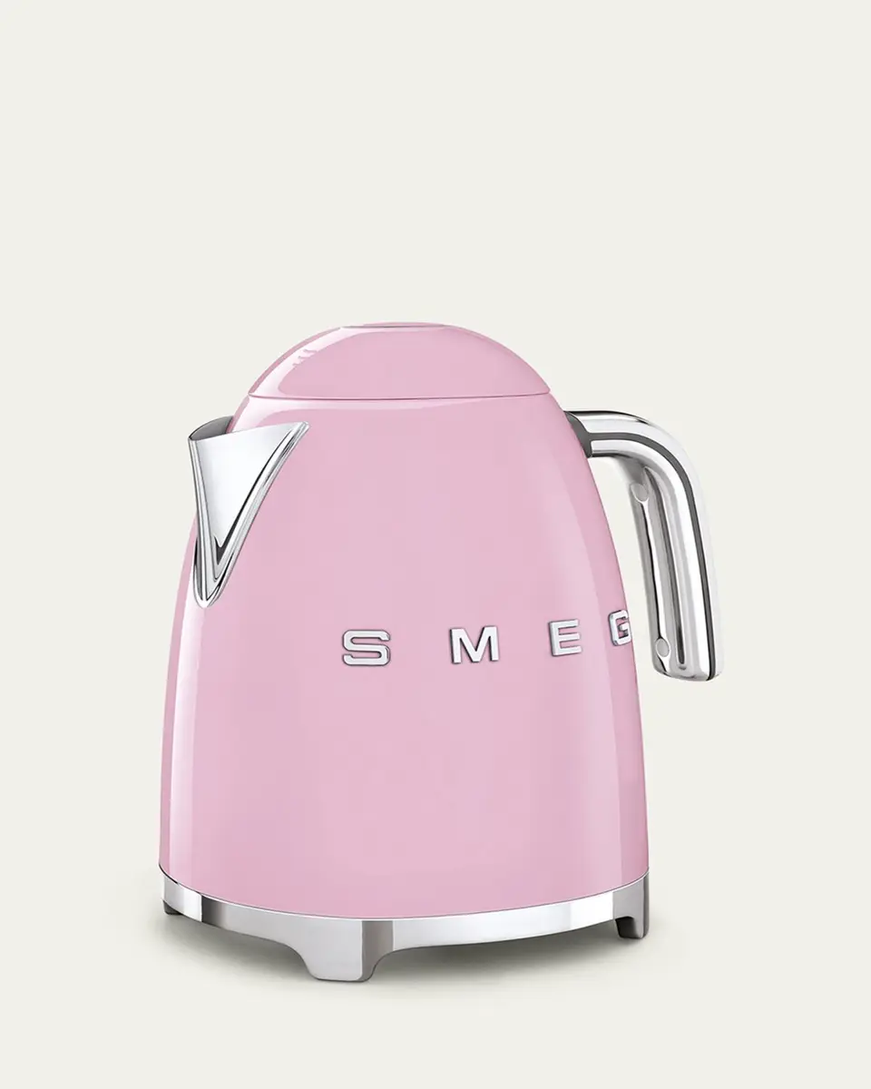Smeg Retro Electric Kettle, Polished White | Thumbnail 4 Smeg Retro Electric Kettle, Polished White | Thumbnail 4