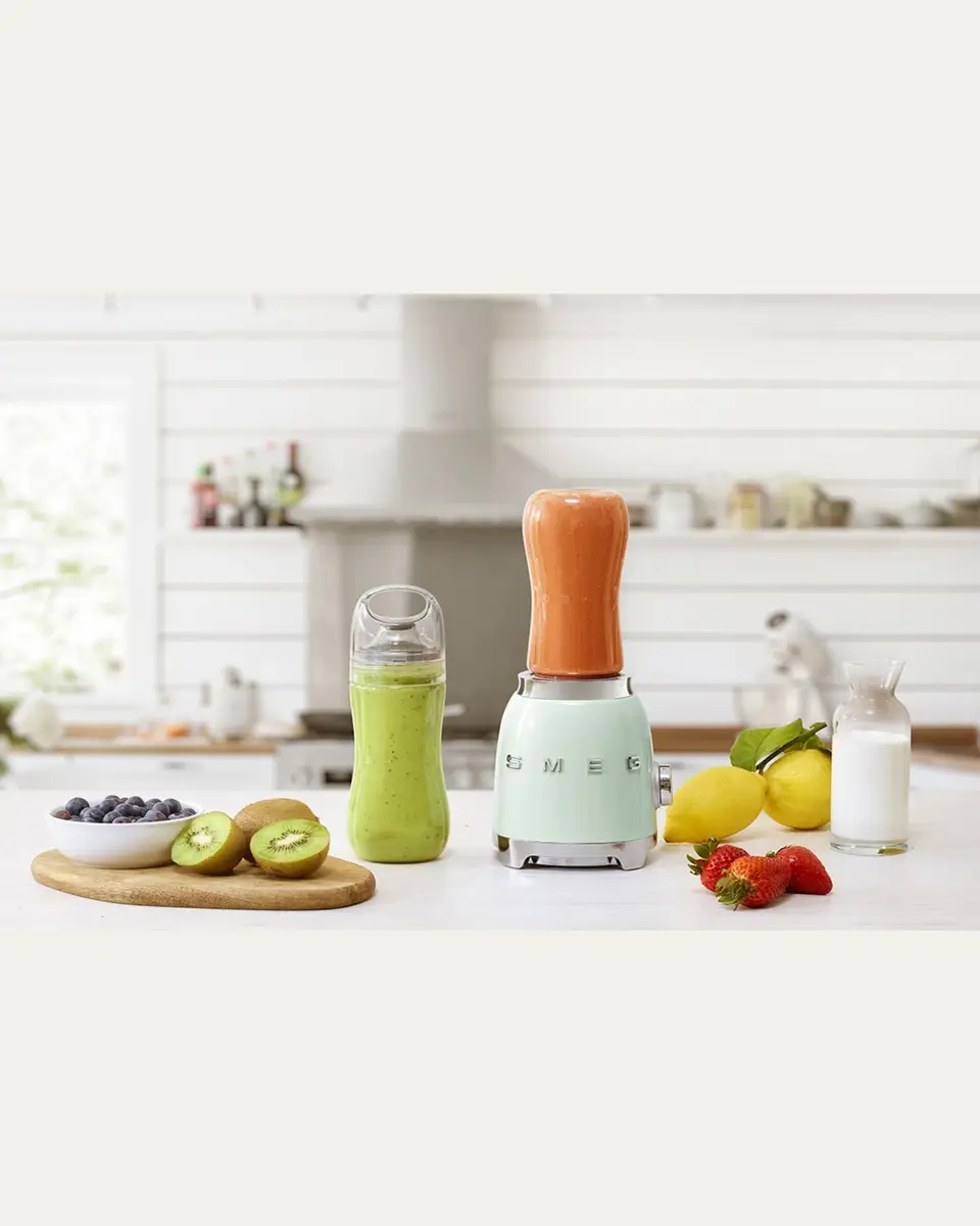 Smeg Retro-Style Personal Blender | Thumbnail 5