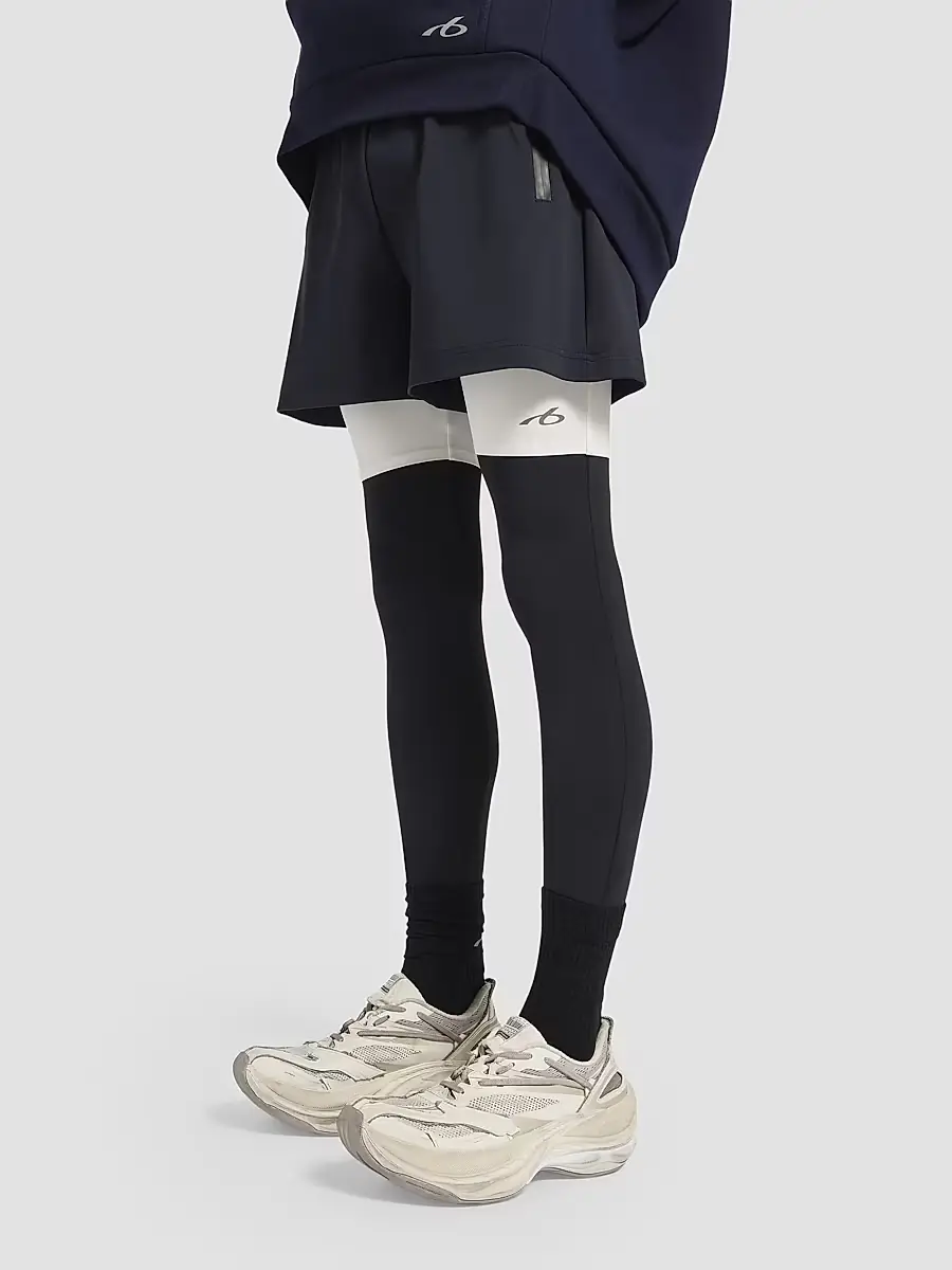 Balenciaga Men's Techwear Shorts | Thumbnail 2 Balenciaga Men's Techwear Shorts | Thumbnail 2