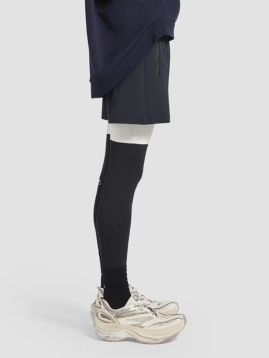 Balenciaga Men's Techwear Shorts | Thumbnail 4 Balenciaga Men's Techwear Shorts | Thumbnail 4