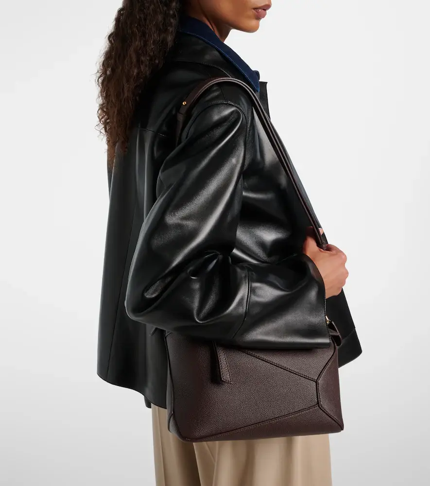 Loewe Puzzle Edge Small leather top-handle bag | Thumbnail 6 Loewe Puzzle Edge Small leather top-handle bag | Thumbnail 6