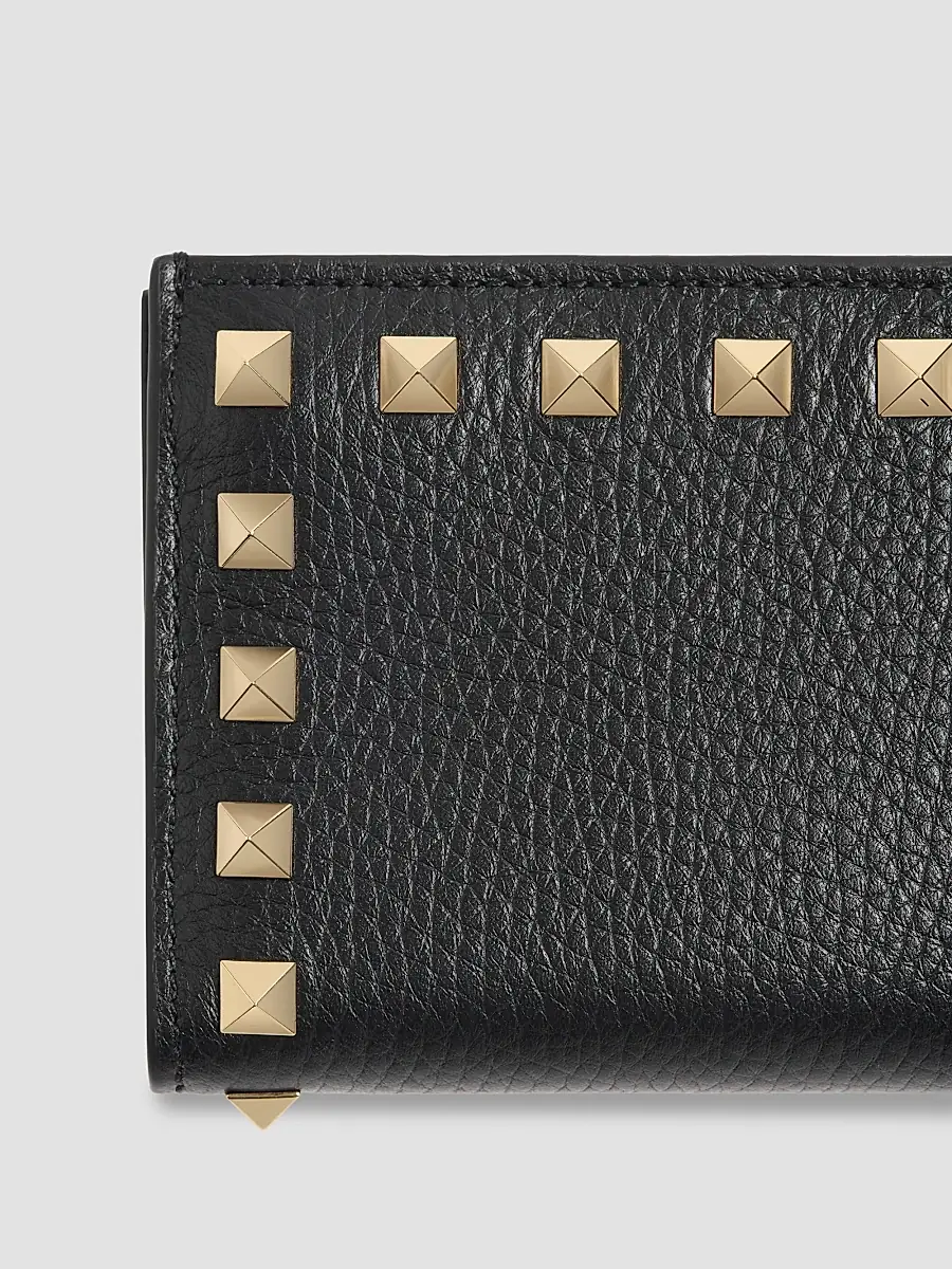 Valentino Garavani Women's Rockstud Wallet in Grainy Calfskin - Black | Thumbnail 5 Valentino Garavani Women's Rockstud Wallet in Grainy Calfskin - Black | Thumbnail 5