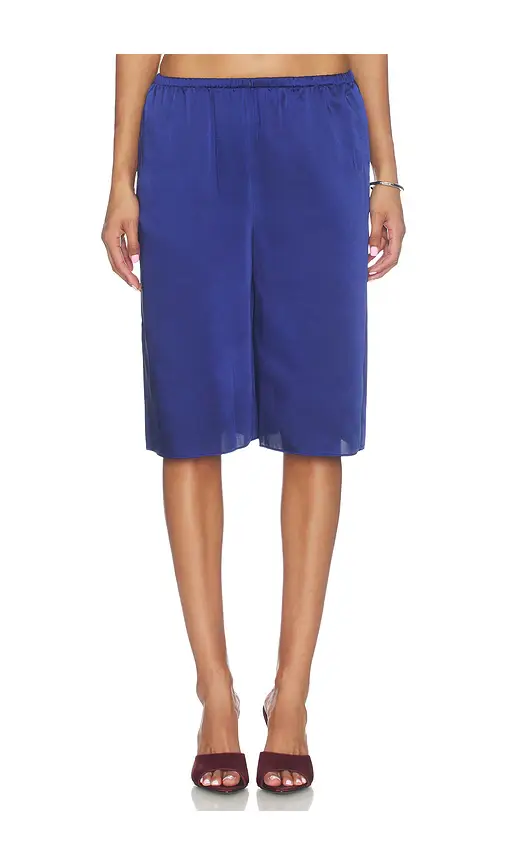 SEROYA Brice Satin Bermuda Short | Thumbnail 2 SEROYA Brice Satin Bermuda Short | Thumbnail 2