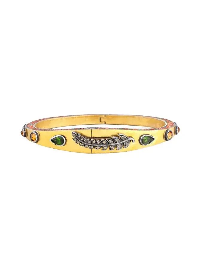 24K Yellow Gold Tapered Leaf Bangle 24K Yellow Gold Tapered Leaf Bangle