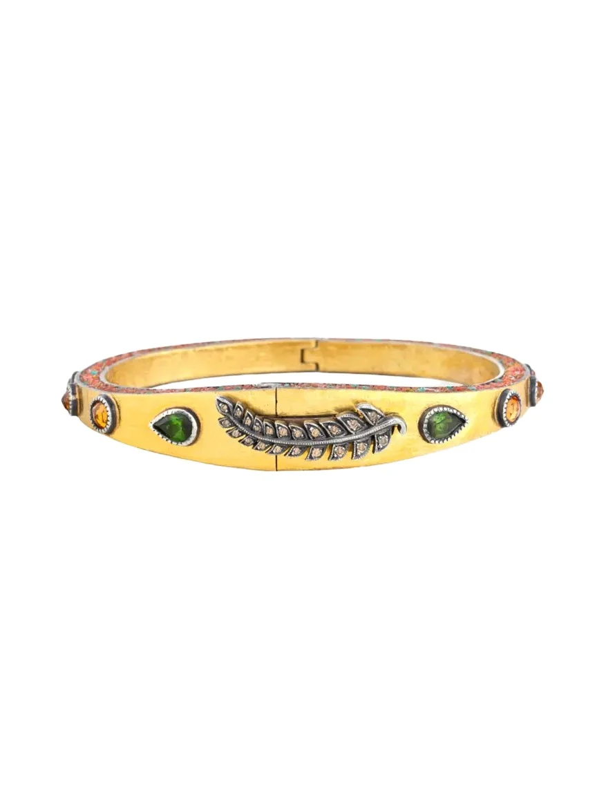 24K Yellow Gold Tapered Leaf Bangle 24K Yellow Gold Tapered Leaf Bangle