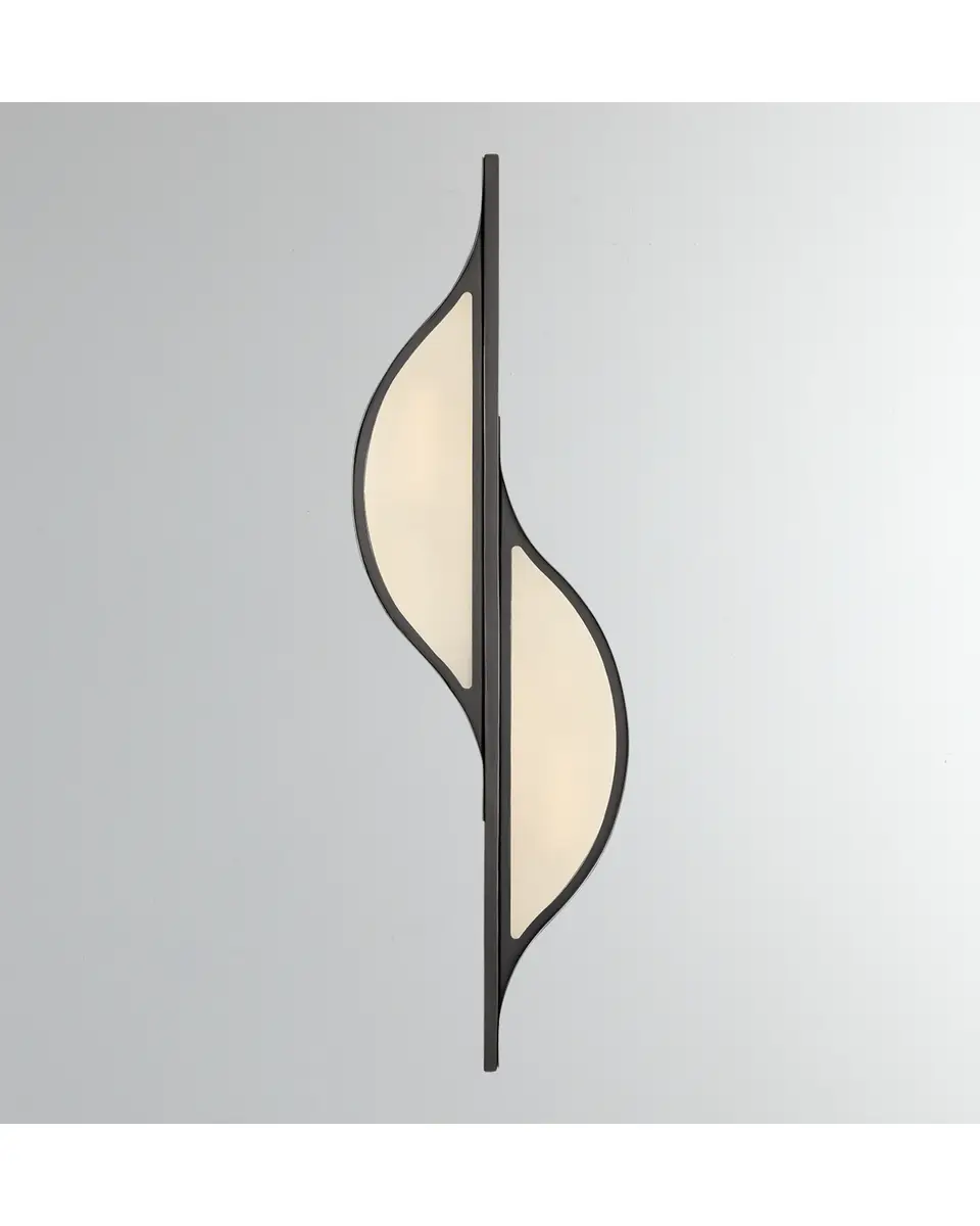 Visual Comfort Signature Avant Large Curved Sconce By Kelly Wearstler | Thumbnail 2 Visual Comfort Signature Avant Large Curved Sconce By Kelly Wearstler | Thumbnail 2