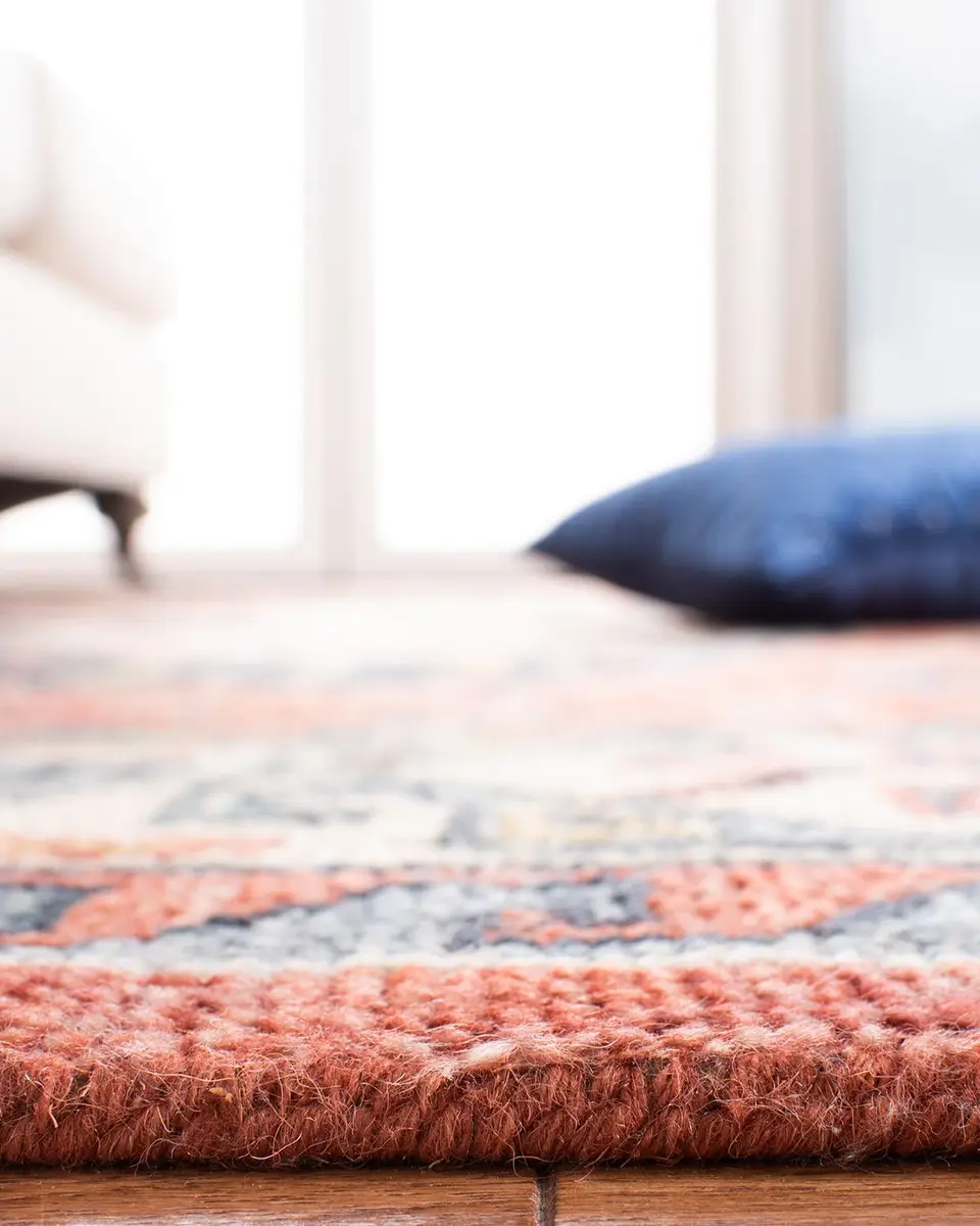 Safavieh Marietta Hand-Knotted Rug | Thumbnail 5 Safavieh Marietta Hand-Knotted Rug | Thumbnail 5