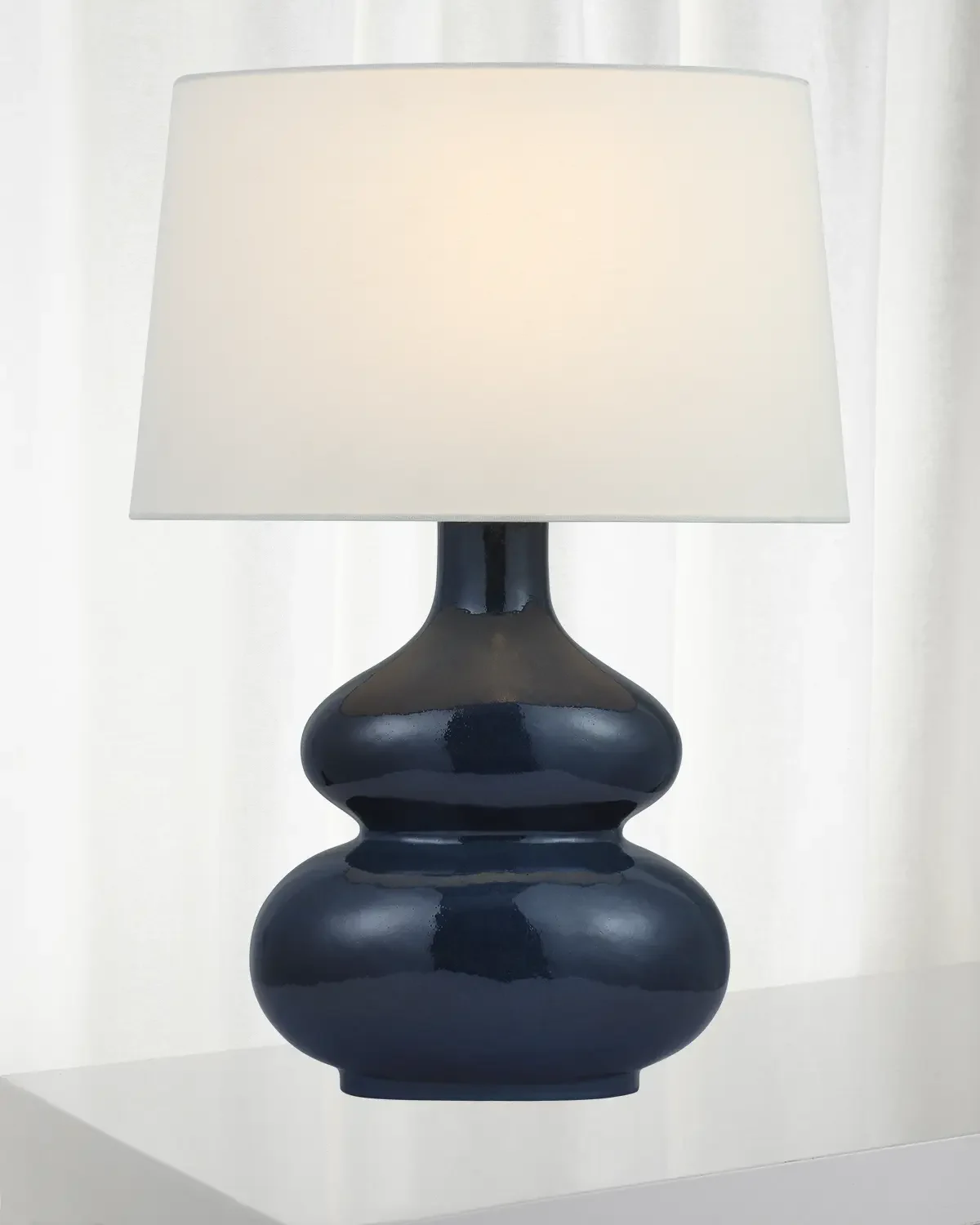 Visual Comfort Signature Lismore Medium Table Lamp By Chapman & Myers