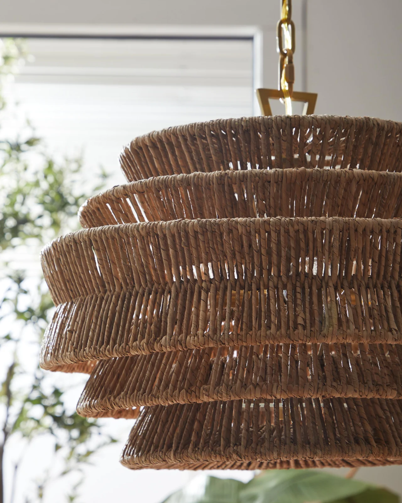 Visual Comfort Signature Antigua Small Drum Chandelier in Antique Brass & Natural Abaca by Chapman & Myers