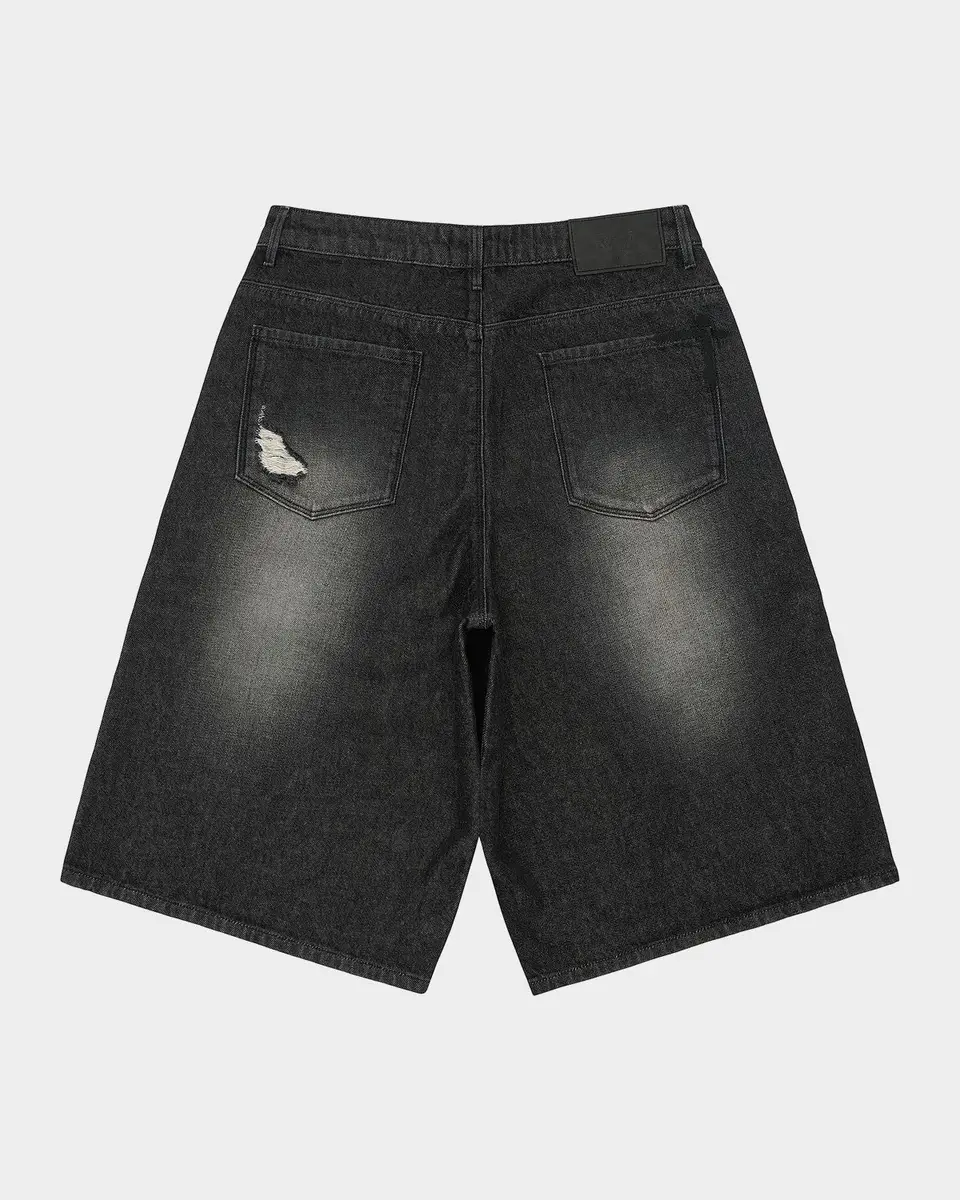 RTA Men's Chaparral Gustavo Oversized Denim Bermuda Shorts | Thumbnail 3