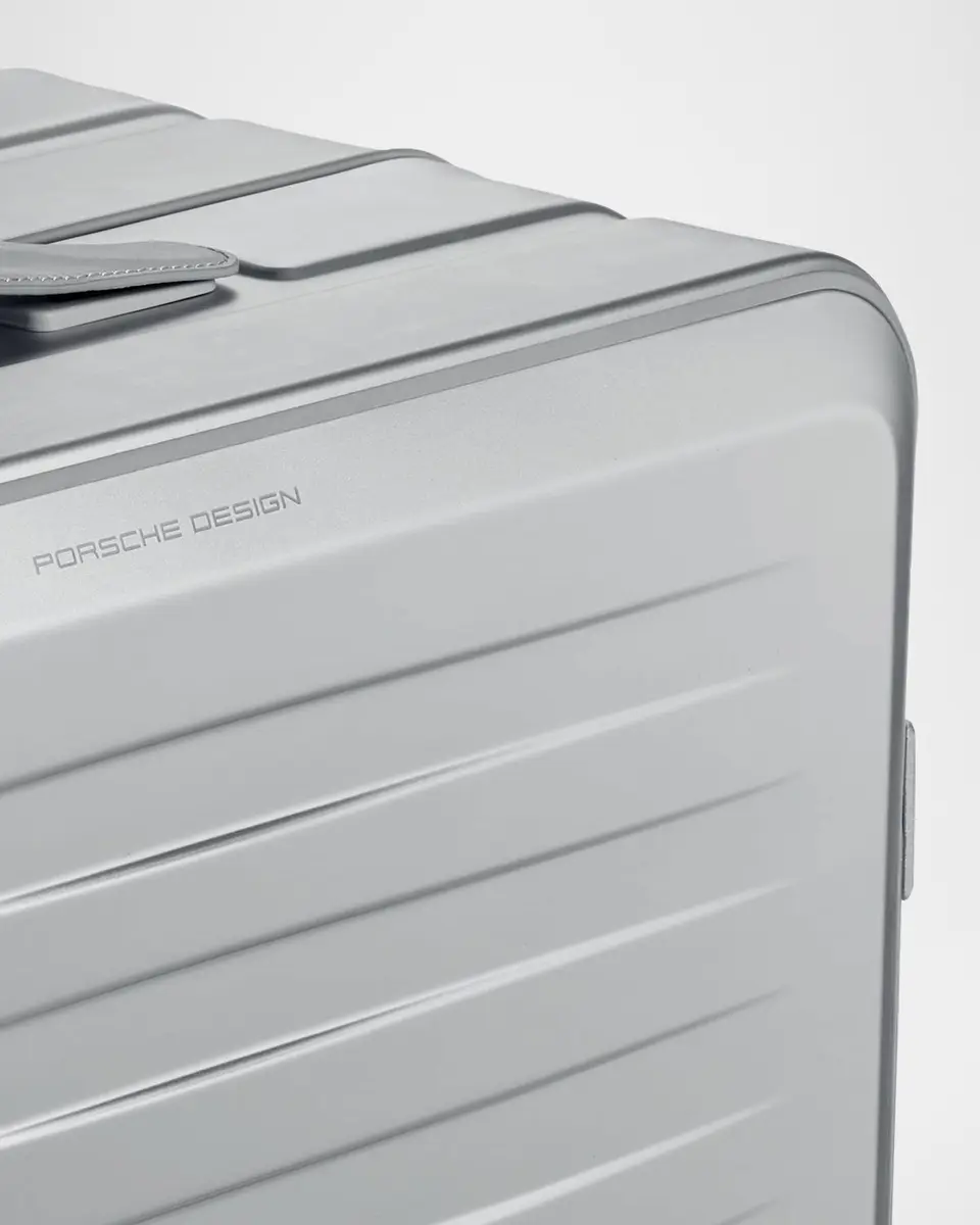 Porsche Design Roadster 31" Aluminum Check-In Spinner Suitcase | Thumbnail 5 Porsche Design Roadster 31" Aluminum Check-In Spinner Suitcase | Thumbnail 5