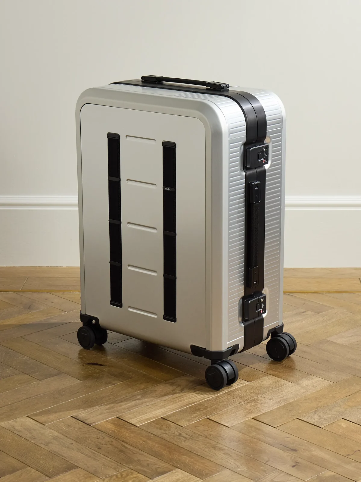 DB Journey Ramverk Polycarbonate and Aluminium Check-In Suitcase - Men