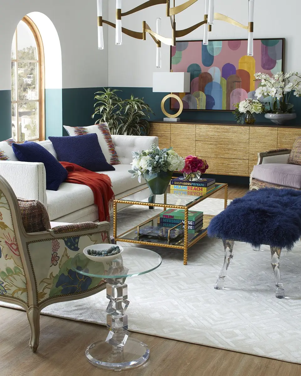 Visual Comfort Signature Brenta Grande Chandelier By AERIN | Image 1 Visual Comfort Signature Brenta Grande Chandelier By AERIN | Image 1