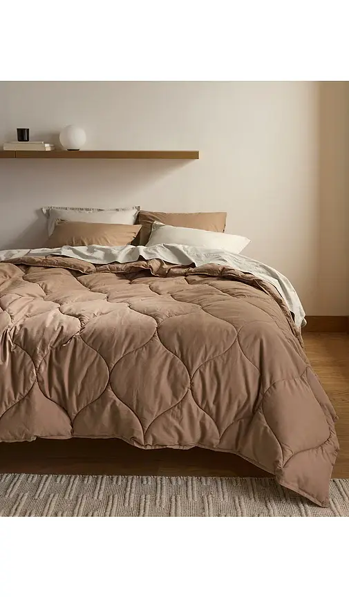 Parachute Cotton Drift Comforter | Thumbnail 5 Parachute Cotton Drift Comforter | Thumbnail 5
