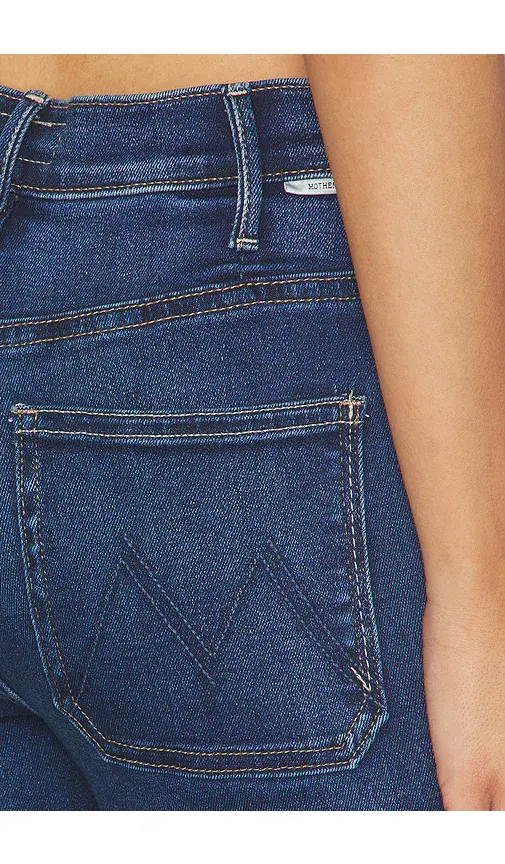 Mother Lil Petite Hustler Roller Patch Pocket Sneak Jeans | Thumbnail 6 Mother Lil Petite Hustler Roller Patch Pocket Sneak Jeans | Thumbnail 6