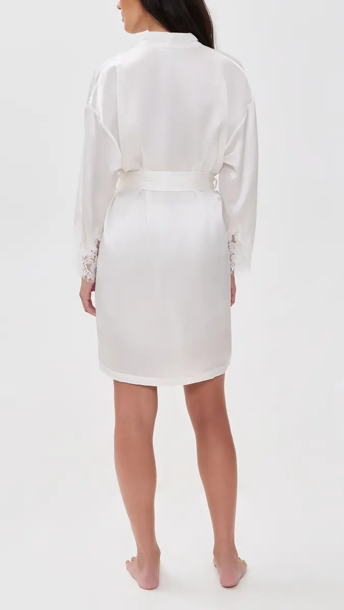 Petite Plume Mulberry Silk White Lace Robe | Thumbnail 3