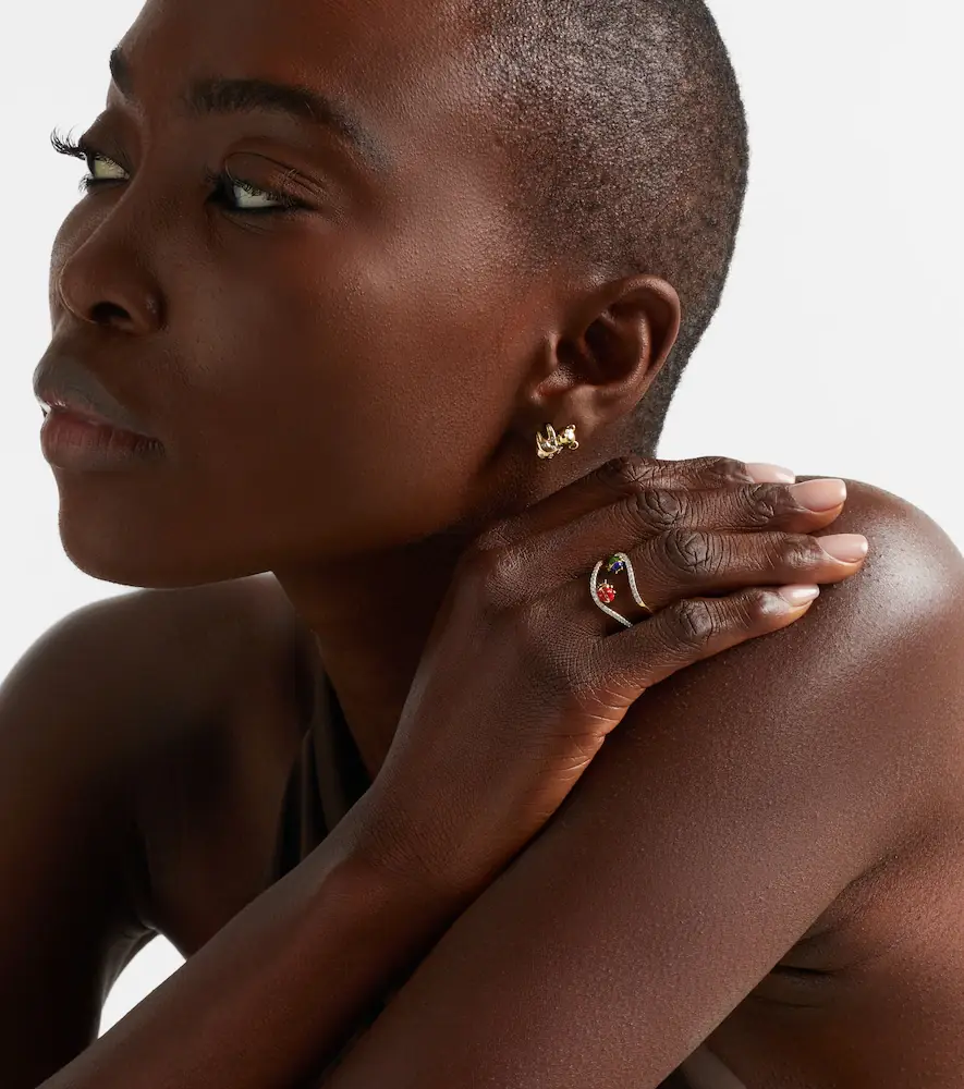 Yvonne Léon Yvonne Léon Alliance Coccinelle Scarabée Mini 9kt gold and enamel ring with diamonds | Thumbnail 4 Yvonne Léon Yvonne Léon Alliance Coccinelle Scarabée Mini 9kt gold and enamel ring with diamonds | Thumbnail 4