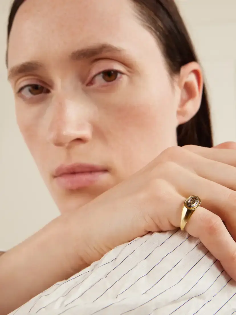 Lucy Delius Insignia 18-karat Gold Diamond Ring | Thumbnail 2 Lucy Delius Insignia 18-karat Gold Diamond Ring | Thumbnail 2