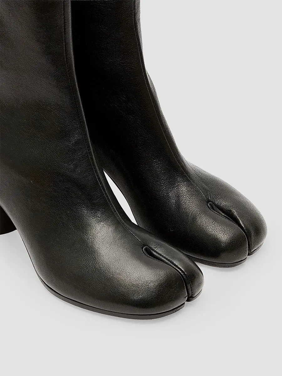 Maison Margiela Women's Tabi Split-Toe Leather Boots | Thumbnail 5 Maison Margiela Women's Tabi Split-Toe Leather Boots | Thumbnail 5