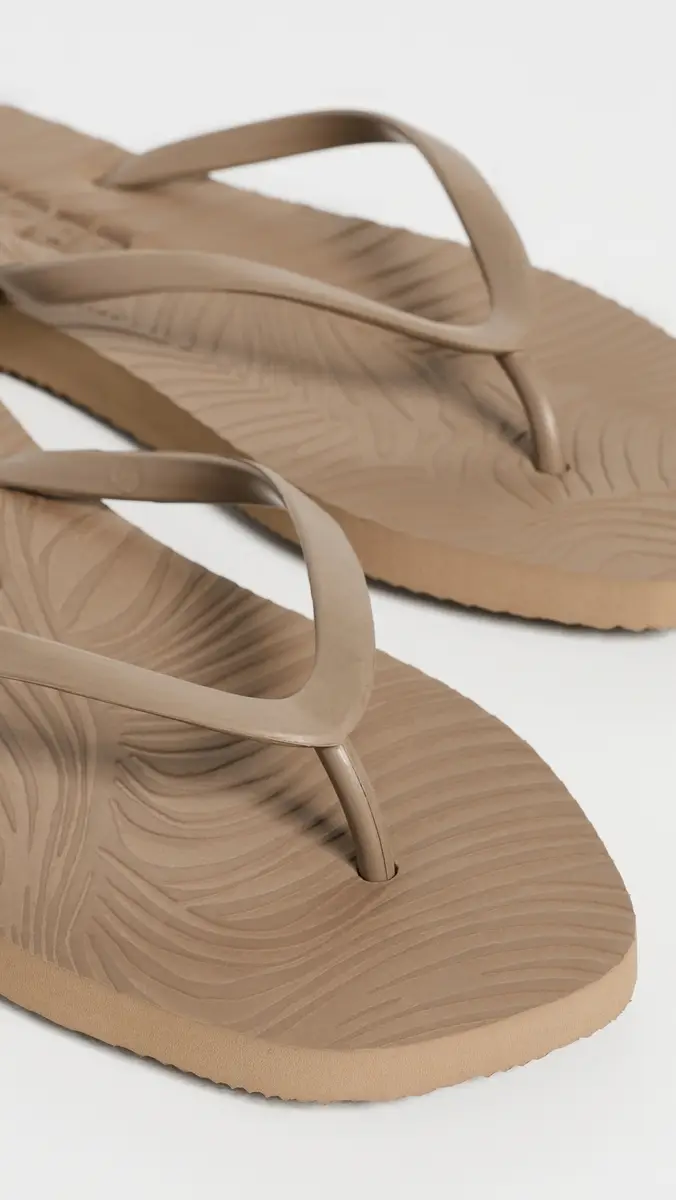 SLEEPERS Tapered Flip Flops | Thumbnail 6
