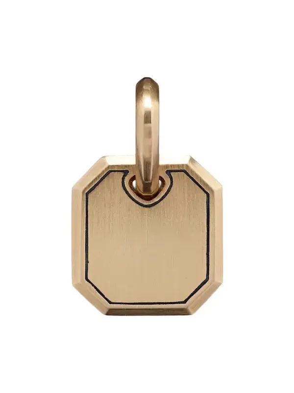 Amulet 18kt gold pendant