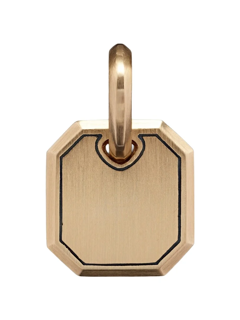 Amulet 18kt gold pendant