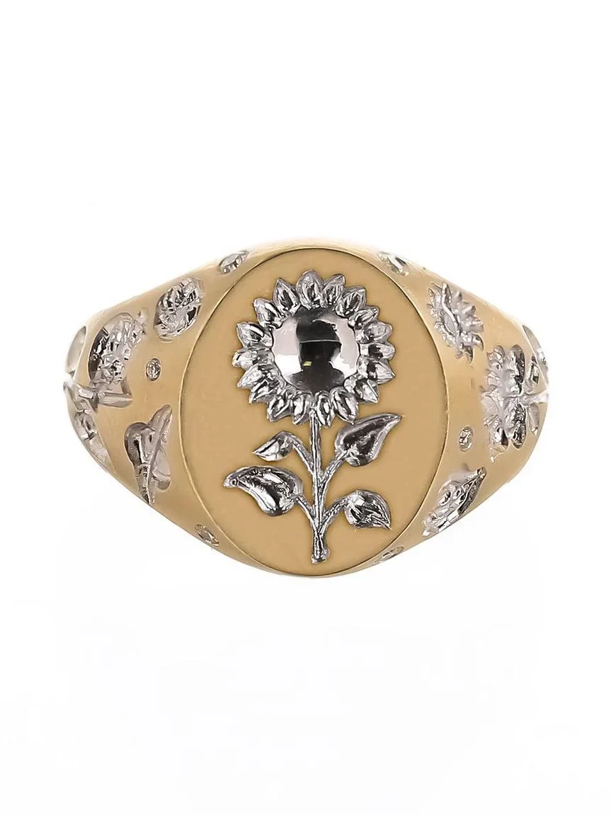 Diamond Mini Sunflower Signet Ring Diamond Mini Sunflower Signet Ring