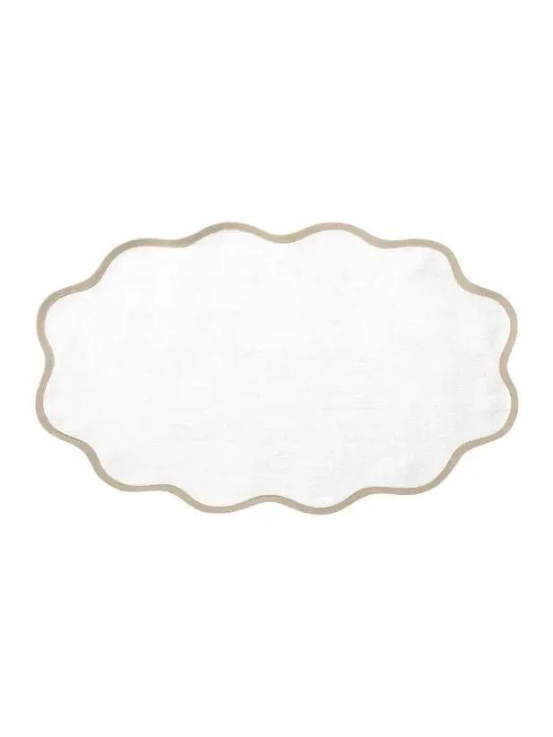 Matouk Casual Couture Scallop Placemats, Set of 4